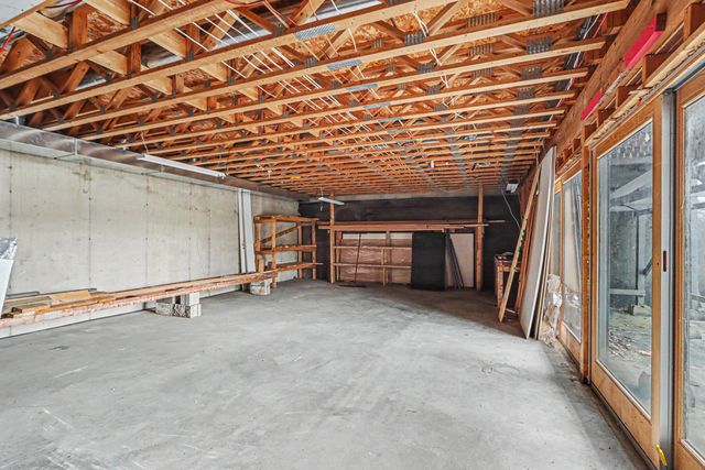 32282 64th Avenue, Lawton, MI 49065