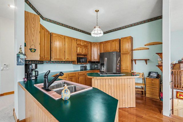 32282 64th Avenue, Lawton, MI 49065