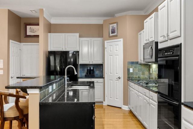 1606 Lexington Drive, Roswell, GA 30075
