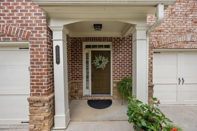 1606 Lexington Drive, Roswell, GA 30075