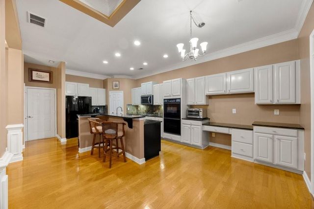 1606 Lexington Drive, Roswell, GA 30075