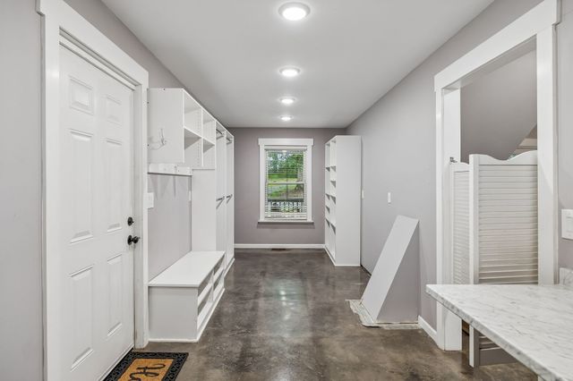 509 Iron Hill Rd, Burns, TN 37029