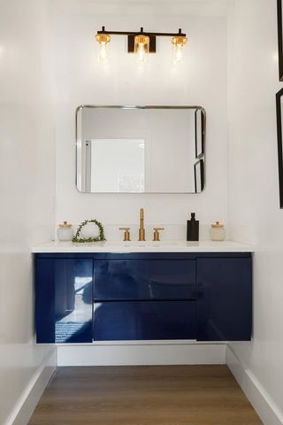 2151 Santa Rita St, Oakland, CA 94601