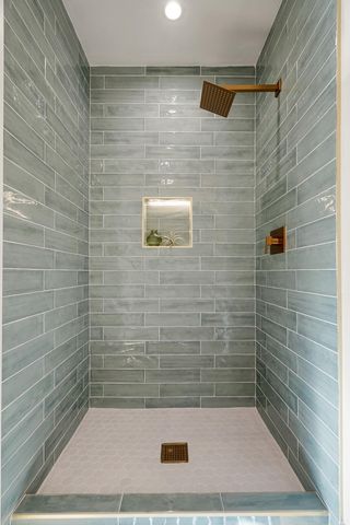 2151 Santa Rita St, Oakland, CA 94601