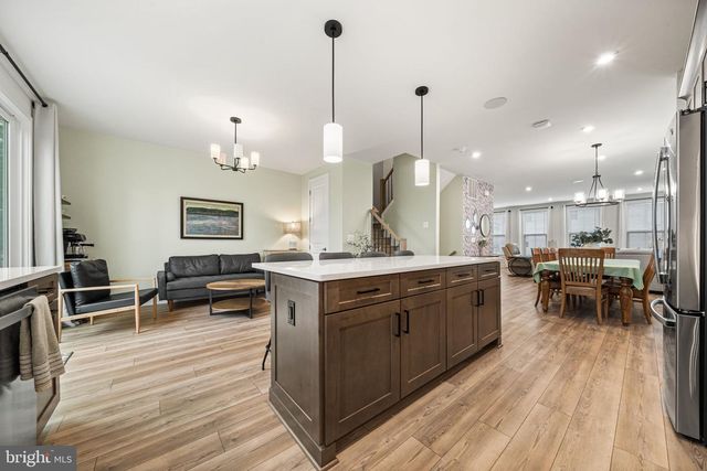 42161 SHINING STAR SQ, Brambleton, VA 20148