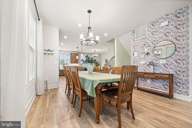 42161 SHINING STAR SQ, Brambleton, VA 20148