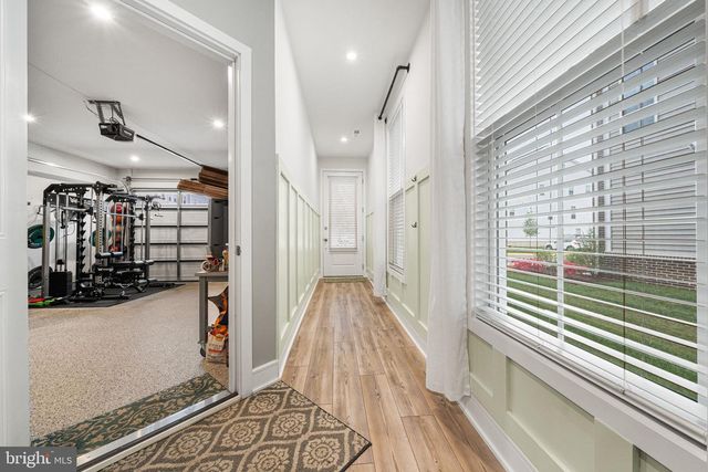 42161 SHINING STAR SQ, Brambleton, VA 20148