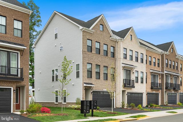 42161 SHINING STAR SQ, Brambleton, VA 20148