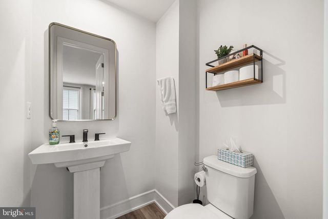 42161 SHINING STAR SQ, Brambleton, VA 20148