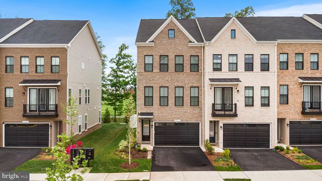 42161 SHINING STAR SQ, Brambleton, VA 20148