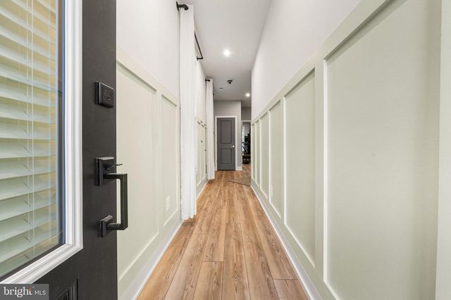 42161 SHINING STAR SQ, Brambleton, VA 20148