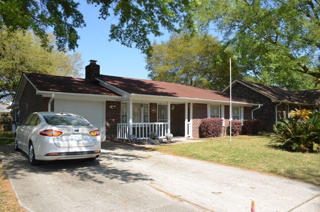 19 Lighthouse Drive, Goose Creek, SC 29445