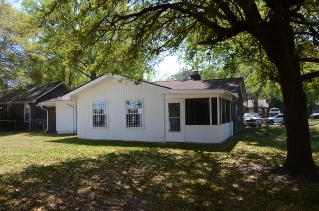 19 Lighthouse Drive, Goose Creek, SC 29445