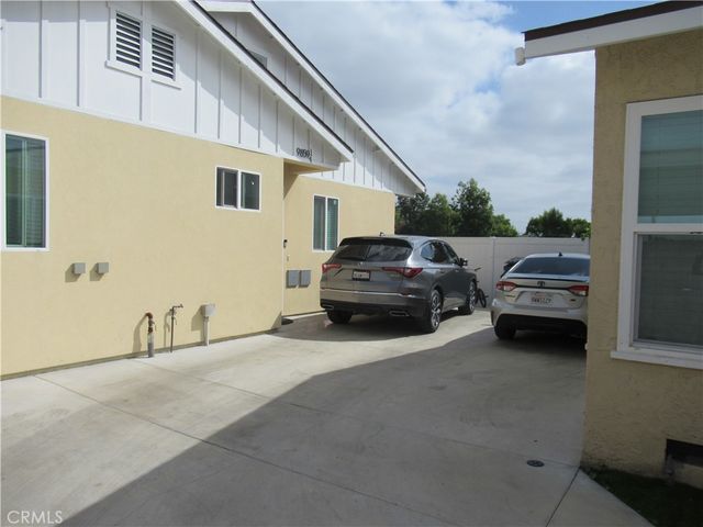 9857 Belmont, Bellflower, CA 90706