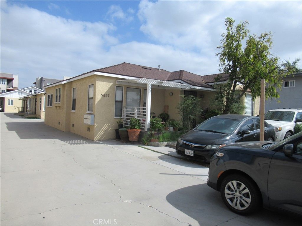 9857 Belmont, Bellflower, CA 90706