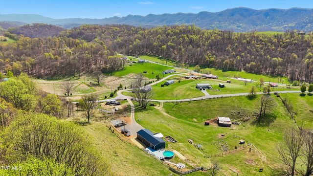 38 Spring Ridge Court, Lebanon, VA 24266