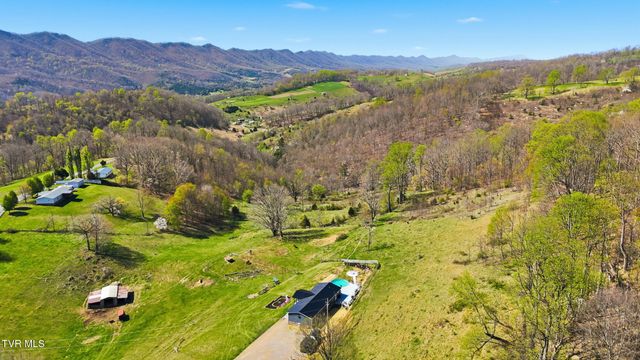 38 Spring Ridge Court, Lebanon, VA 24266
