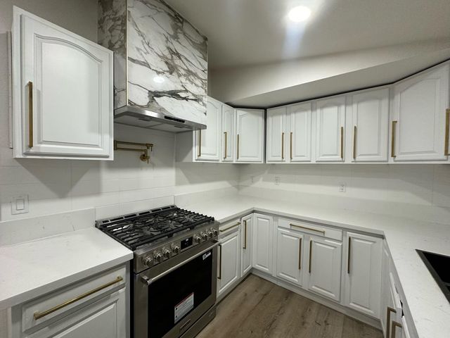 250 N 9th Ave, Oakdale, CA 95361