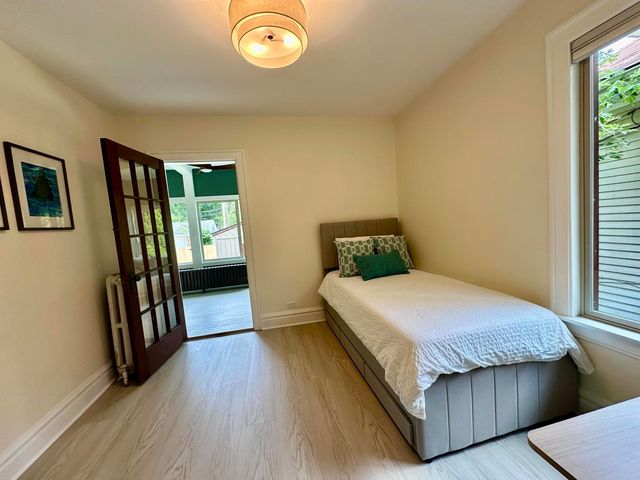 2638 Central Park Avenue, Evanston, IL 60201