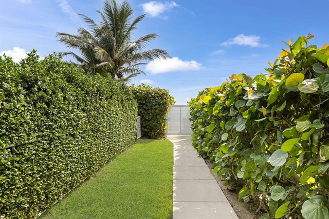 2773 S Ocean Boulevard 517, Palm Beach, FL 33480