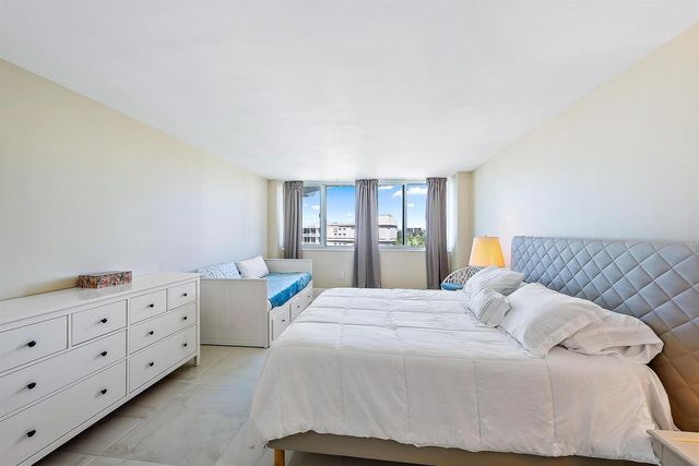2773 S Ocean Boulevard 517, Palm Beach, FL 33480