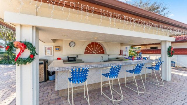 110 Half Moon Circle C1, Hypoluxo, FL 33462