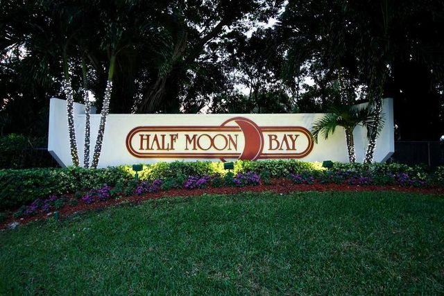 110 Half Moon Circle C1, Hypoluxo, FL 33462