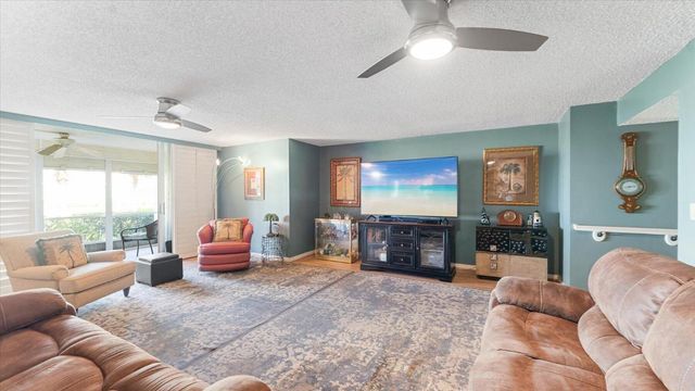 110 Half Moon Circle C1, Hypoluxo, FL 33462