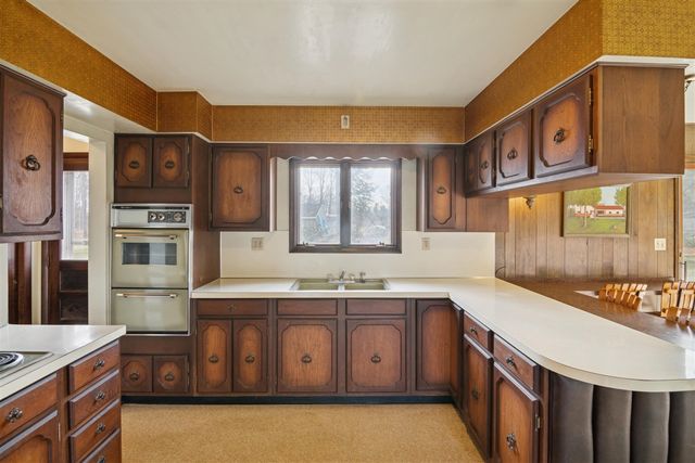 1172 Rustic Hills Drive, Union City, MI 49094