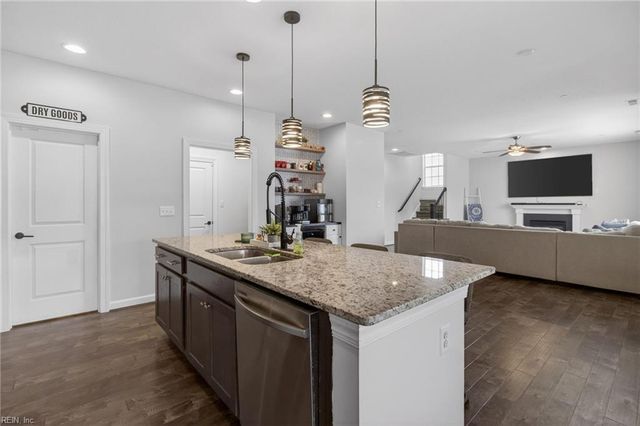227 Manor DR, Carrollton, VA 23314