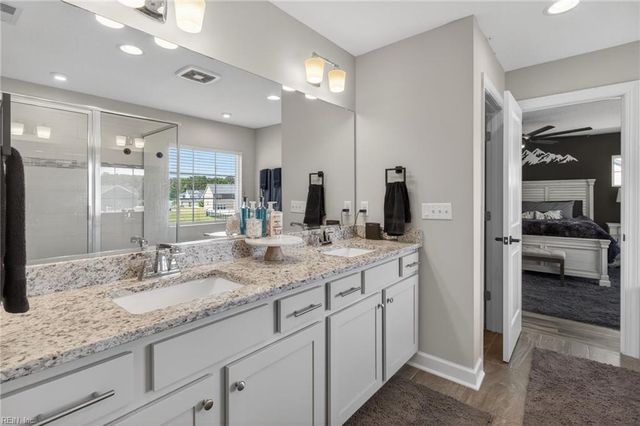 227 Manor DR, Carrollton, VA 23314