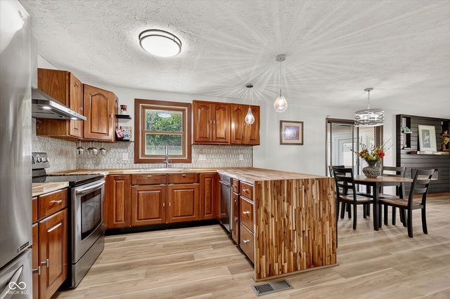 2227 Tartan Road, Anderson, IN 46012