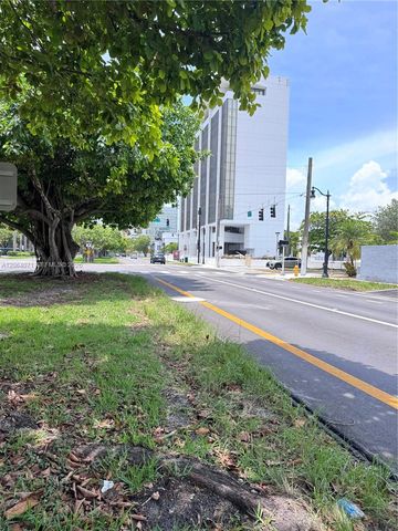 2530 SW 3rd Ave 306, Miami, FL 33129