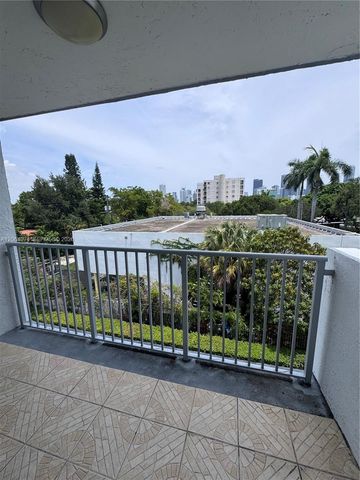 2530 SW 3rd Ave 306, Miami, FL 33129