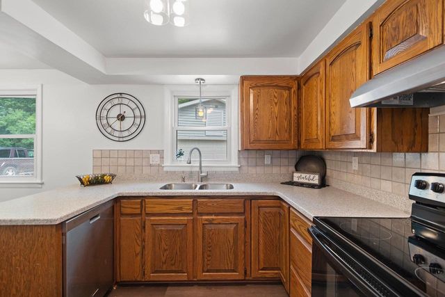 1135 WIRTZ AVENUE, Green Bay, WI 54305