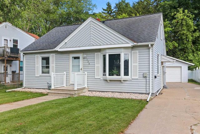 1135 WIRTZ AVENUE, Green Bay, WI 54305
