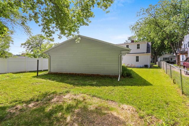 1135 WIRTZ AVENUE, Green Bay, WI 54305