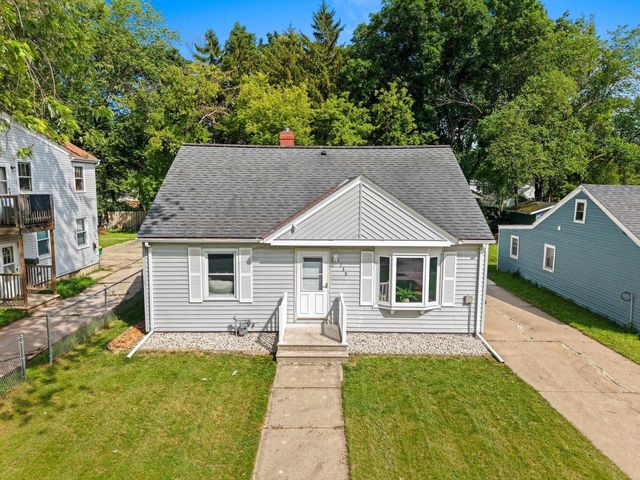 1135 WIRTZ AVENUE, Green Bay, WI 54305