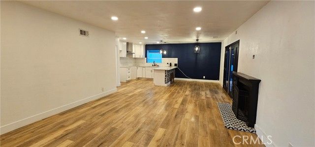 952 Graybar, La Puente, CA 91744