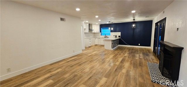 952 Graybar, La Puente, CA 91744