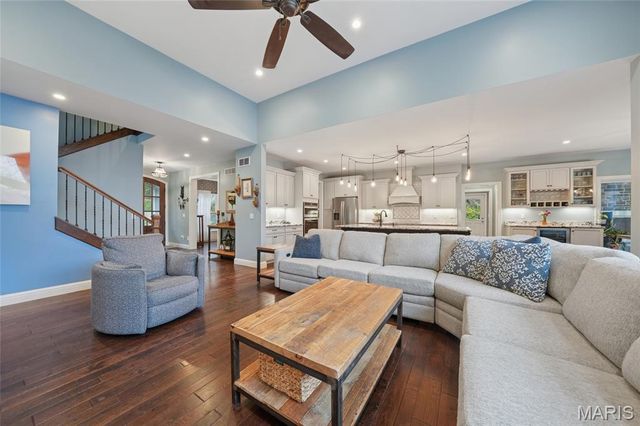 12871 Weber Hill Road, St Louis, MO 63127