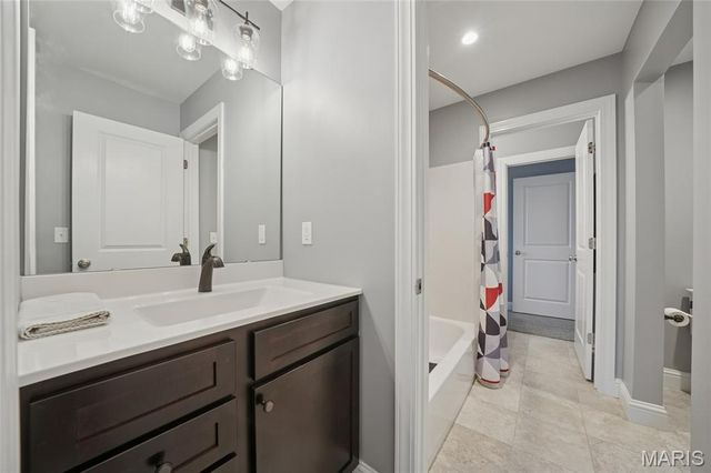 12871 Weber Hill Road, St Louis, MO 63127