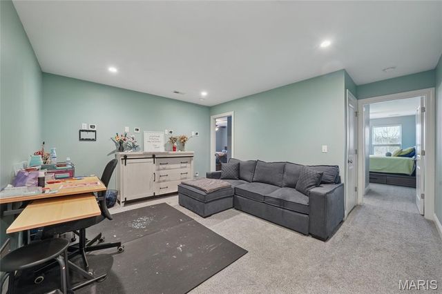 12871 Weber Hill Road, St Louis, MO 63127