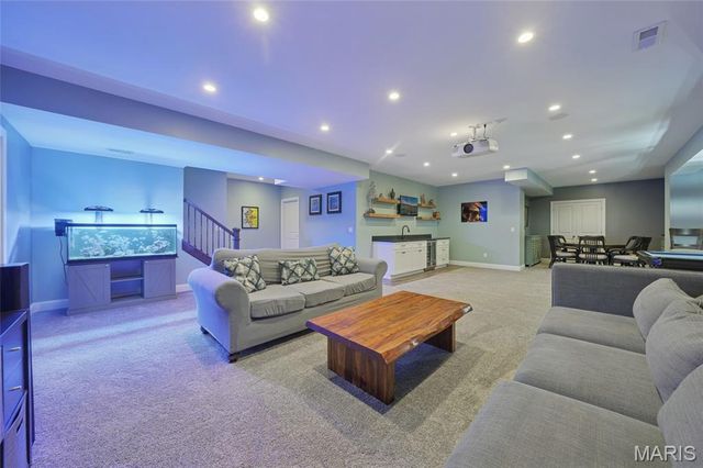 12871 Weber Hill Road, St Louis, MO 63127