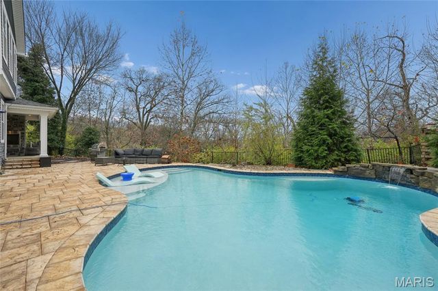 12871 Weber Hill Road, St Louis, MO 63127