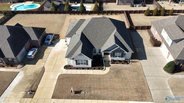 14847 Commonwealth Drive, Athens, AL 35613