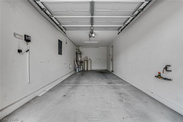 77 Peachtree Hill Avenue, Las Vegas, NV 89183