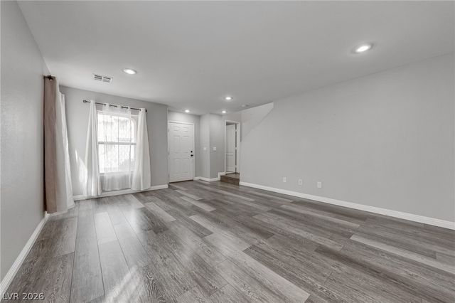 77 Peachtree Hill Avenue, Las Vegas, NV 89183