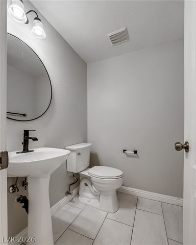 77 Peachtree Hill Avenue, Las Vegas, NV 89183