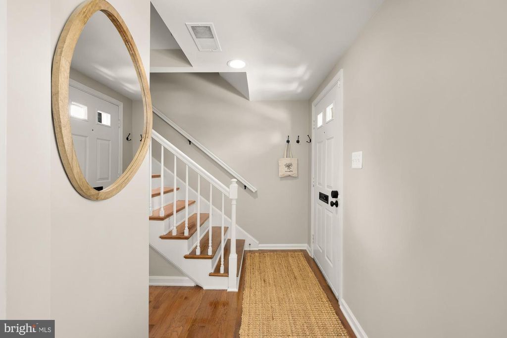 6723 FAIRFAX RD #15, Chevy Chase, MD 20815